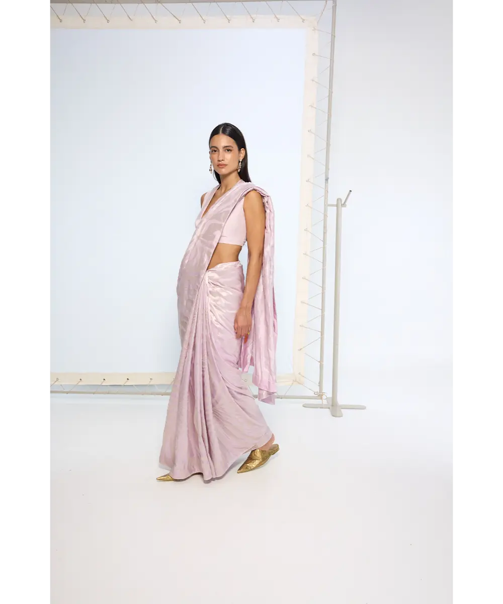 EKAYA BANARAS - Handwoven Lilac Silk Saree